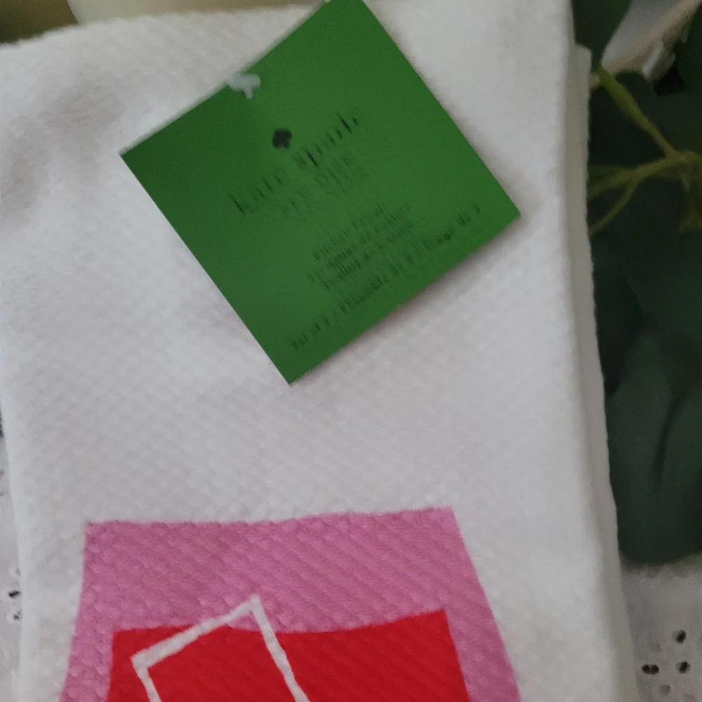 Kate Spade White Towels with Red and Pink Drink Design